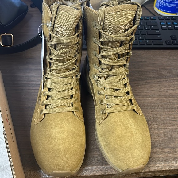 GARMONT TACTICAL T 8 NFS 670 Regular Coyote Boots - Picture 4 of 4